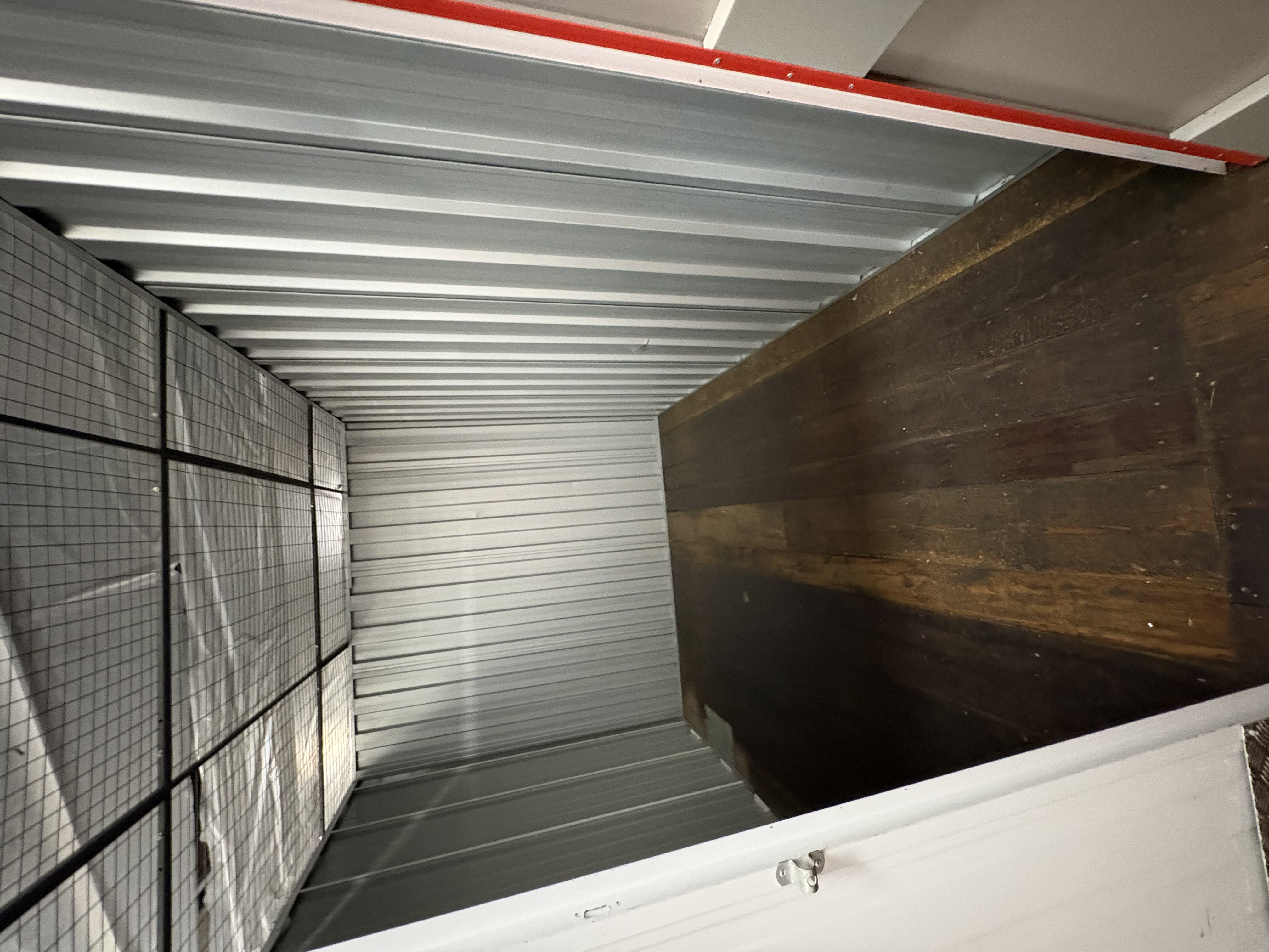 100 SQ FT